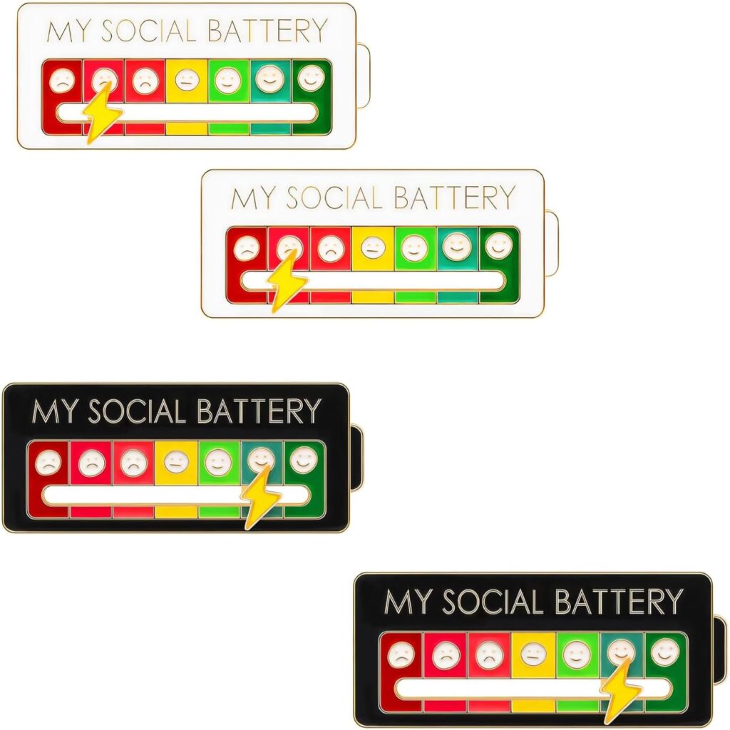 Batería Social Pin,4 Piezas My Social Battery Pin Divertido Broche para El Estado de ánimo Social para 7 Días Broches De Estado Interactivo Batería Social Esmalte Insignia Para Mujeres Y Hombres